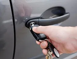 Philadelphia Star Locksmith Philadelphia, PA 215-716-7611 - auto-side